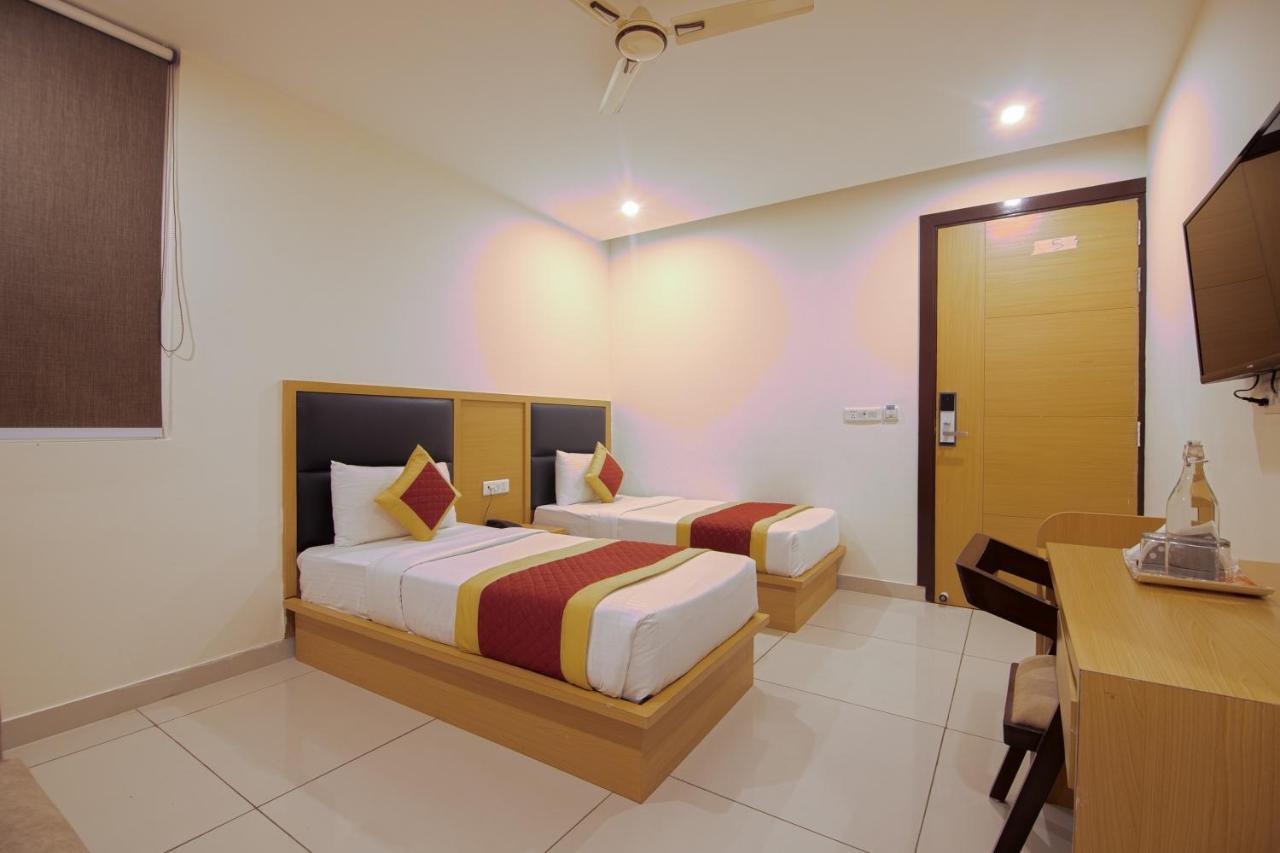 Hotel Del Inn By F9 Hotels - Near Igi Airport ニューデリー エクステリア 写真