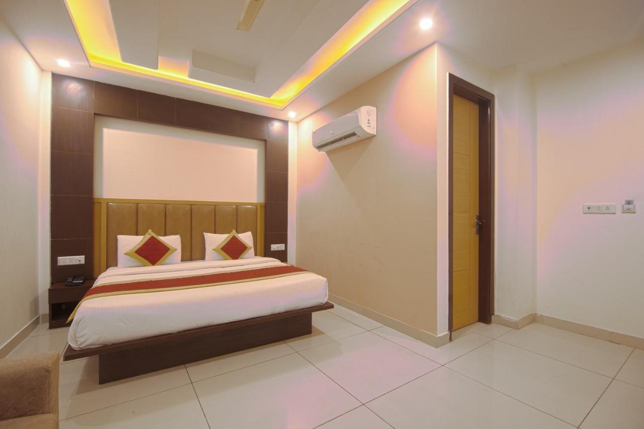 Hotel Del Inn By F9 Hotels - Near Igi Airport ニューデリー エクステリア 写真