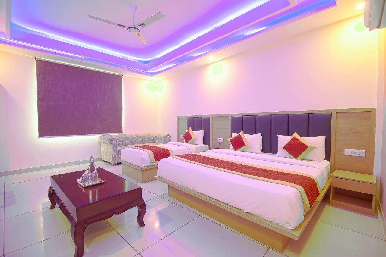 Hotel Del Inn By F9 Hotels - Near Igi Airport ニューデリー エクステリア 写真
