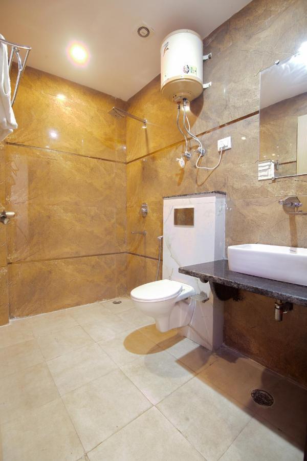 Hotel Del Inn By F9 Hotels - Near Igi Airport ニューデリー エクステリア 写真